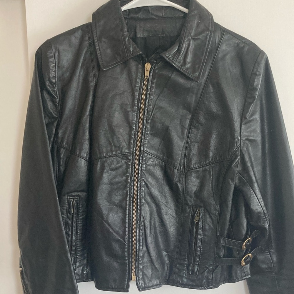 Opera leather biker jacket size small